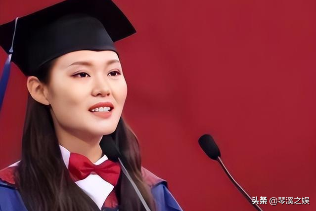 女学霸倒追北大“韦神”，两人性格截然相反，真心爱慕还是蹭流量