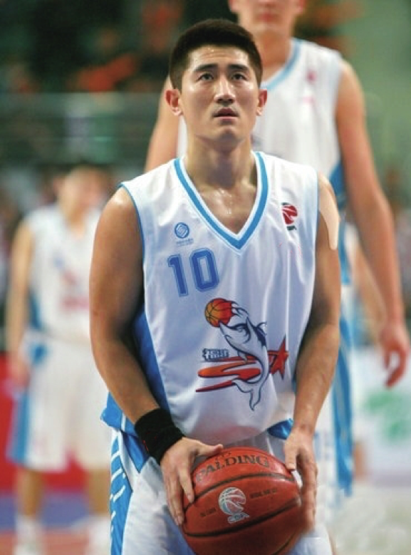 cba传奇吕晓明(国篮助攻王吕晓明,身高176驰骋cba,蒋兴权引他进队)