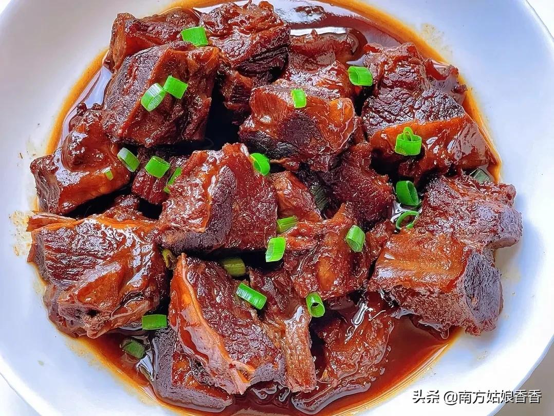 牛腩怎么做好吃又简单家常牛腩做法