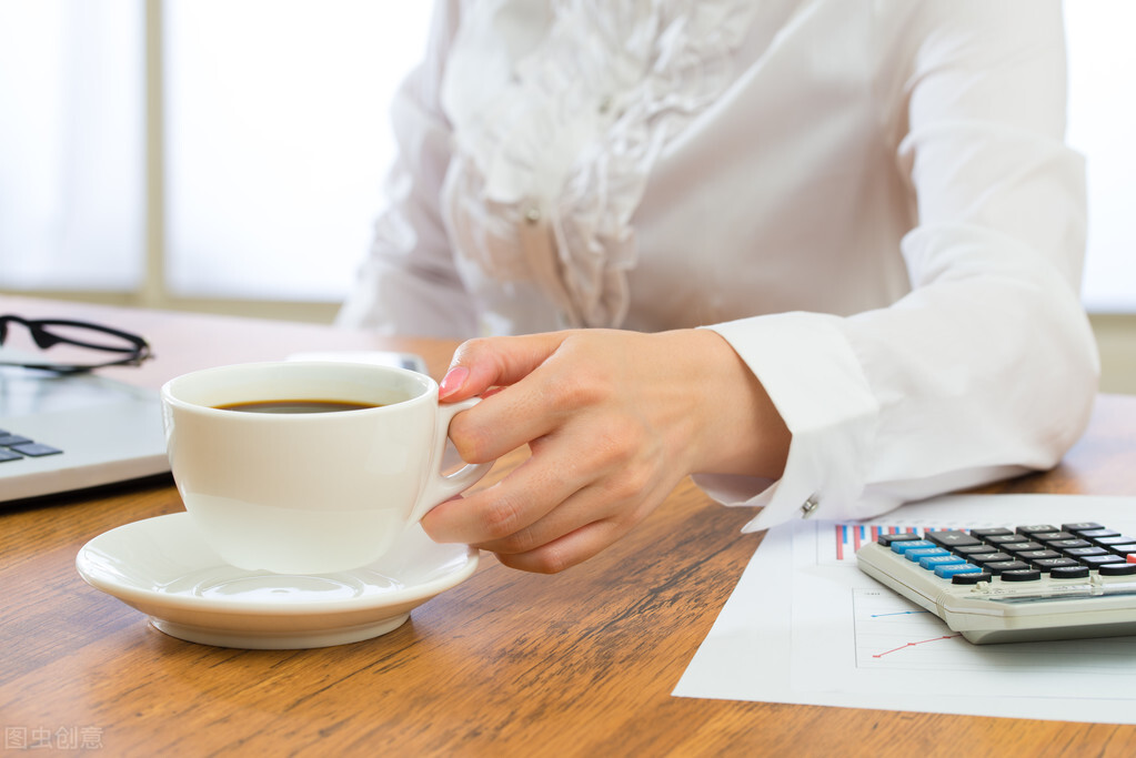 财务人的终极目标：一张报纸一杯茶，轻轻松松把钱拿！你心动了吗