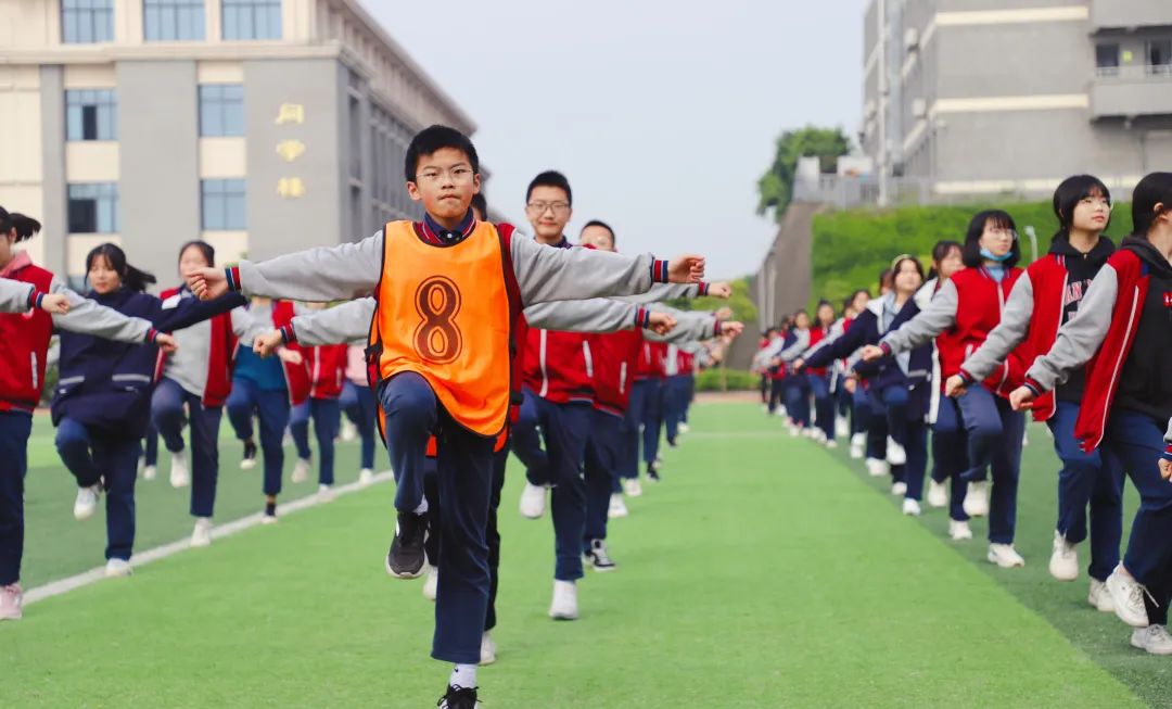 重庆八中黄炎培中学:那最美的课间十分钟(图56)