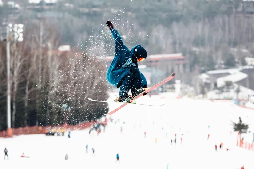 今年，整个朋友圈的人都去滑雪了
