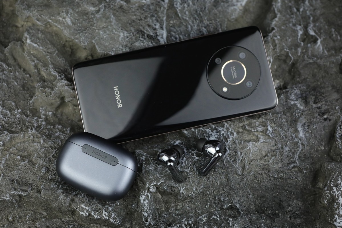 能測溫的耳機你見過嗎？Earbuds 3 Pro智能測溫降噪耳機