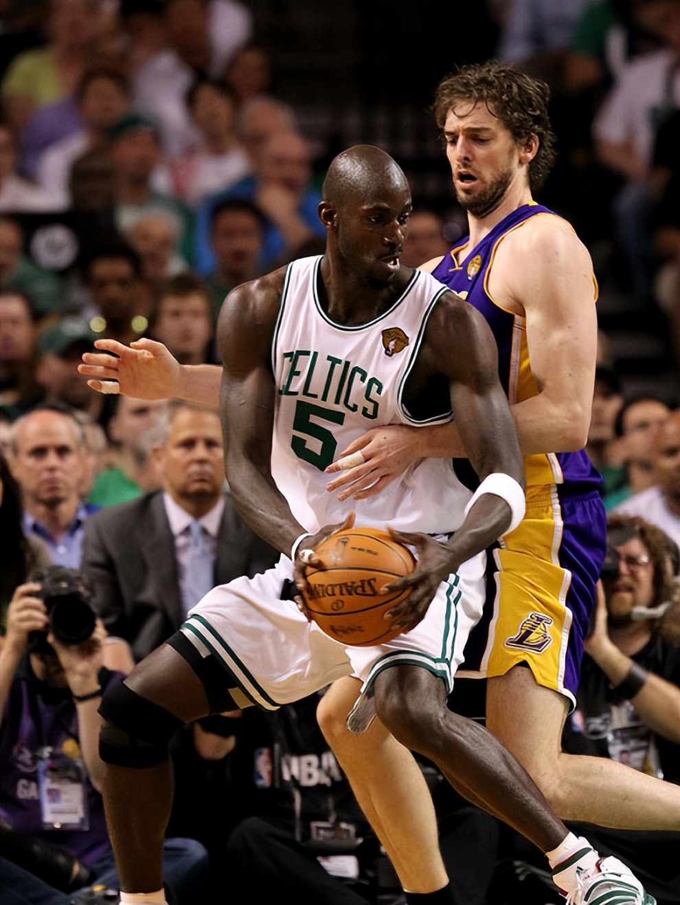 为什么nba现在没有人用跳投了（为何曾经在NBA很流行的背身单打，现在几乎看不到了？）