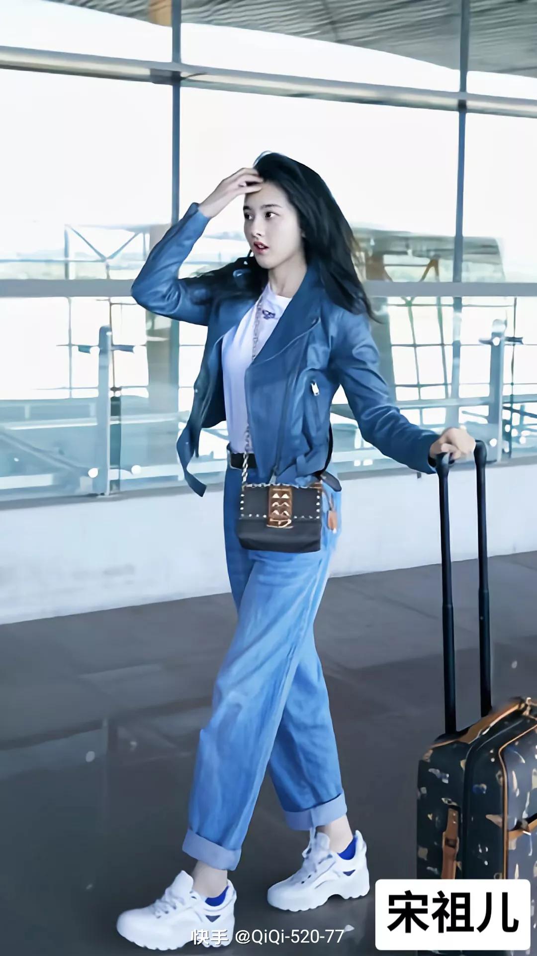 二十位女星穿蓝色牛仔裤合集！谁穿搭最好看，评论区里给点评
