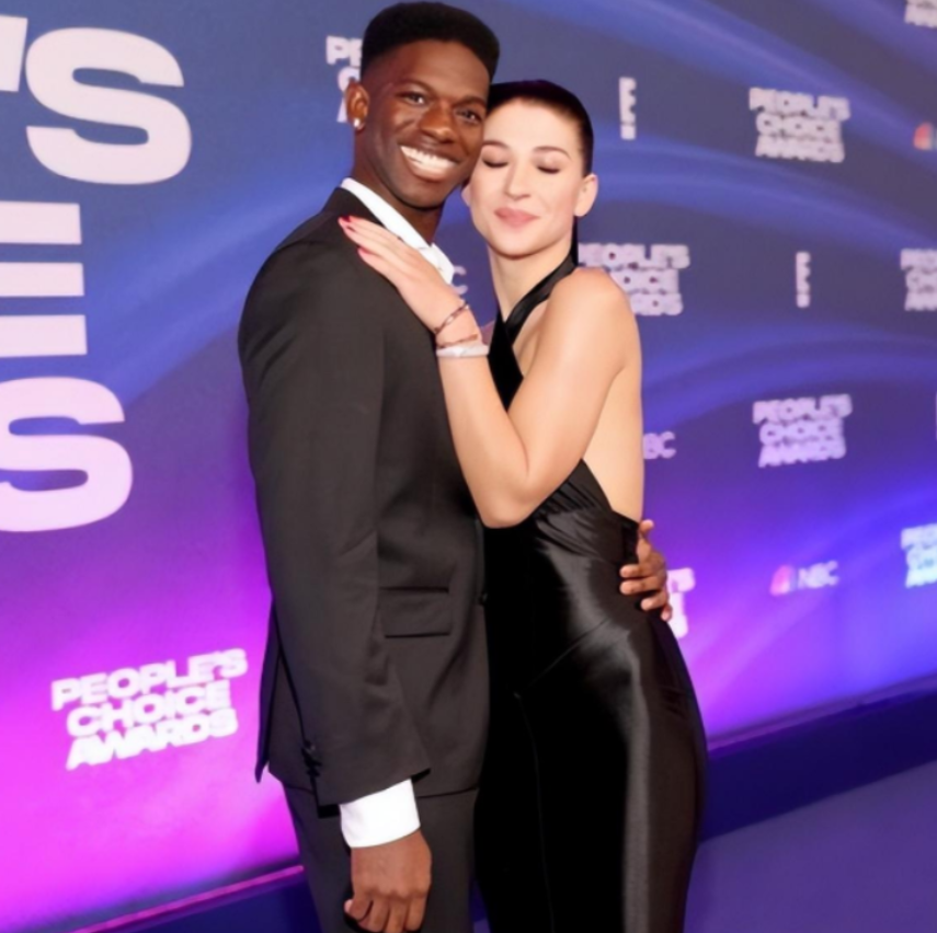 数一数谁露出的小白牙最多（比尔盖茨准女婿，露出十二颗白牙齿走红毯，笑容与梅根的一模一样）