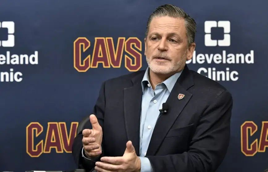猛龍為什么參加nba（深度解讀：歐文作妖惹怒NBA最大勢力 猶太人能逼到你退役）