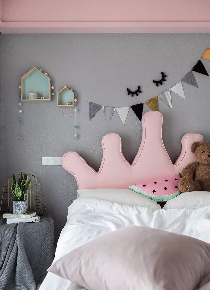 108㎡现代简约三居，卧室背景墙还能这样设计