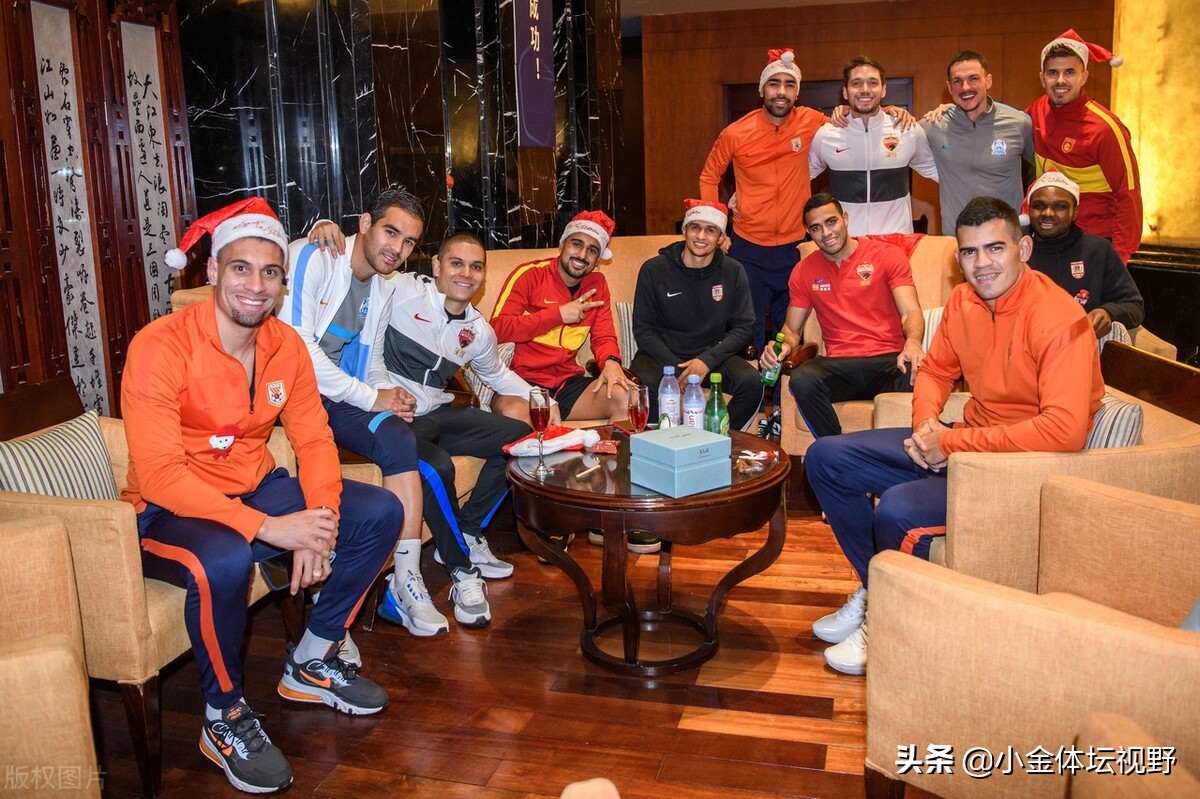 什么级别才能吹中超（新赛季中超规则曝光：3队降级，可引进8名新援，注册7名外援）