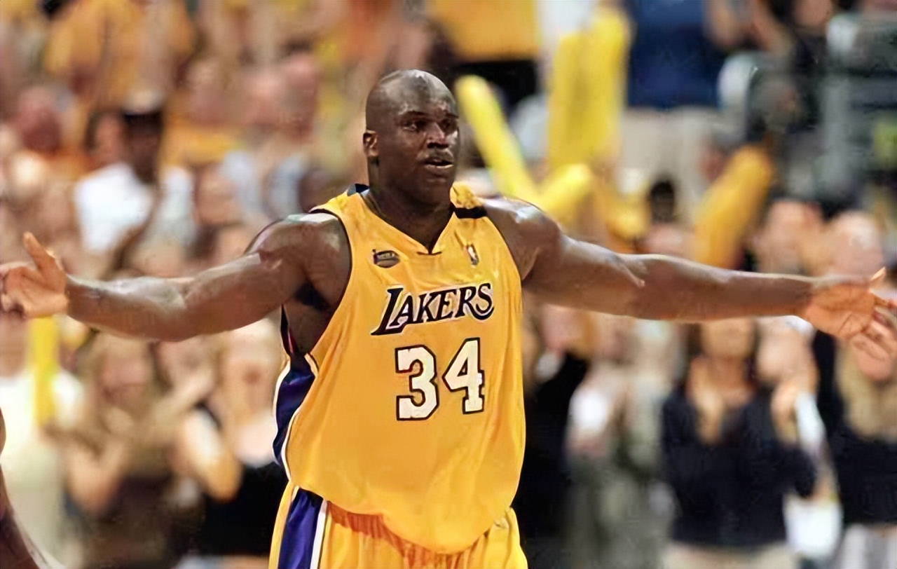 奥尼尔为什么能打过nba（都说奥尼尔是最有统治力的中锋，为何科比成长起来，湖人才夺冠？）