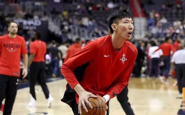 周琦为什么被nba裁了（周琦从NBA离开的根本原因，体育记者：他没有像姚明那样好的团队）