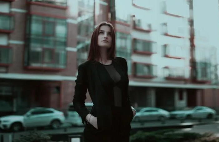 爱上有夫之妇怎么办（如果喜欢的人已经有主了）