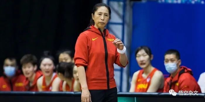 中国男篮比女篮，到底差距在哪里？
