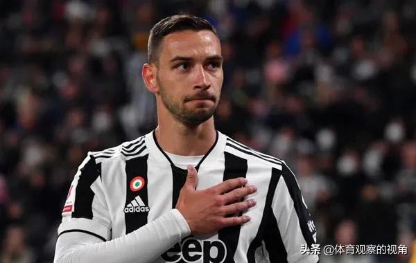 利兹联和标准列日谈妥（欧洲转会市场官宣汇总(五)：小花小花，噼里啪啦）