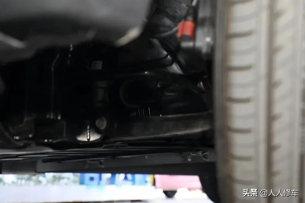 奇瑞小蚂蚁 魅上市，前后独悬设计，纯电续航301km，售价8.552万起