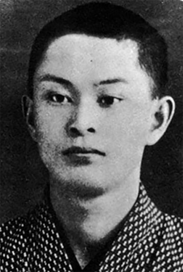 川端康成(川端康成：诺贝尔文学奖得主，初恋女友悔婚后，他曾一度陷入自卑)