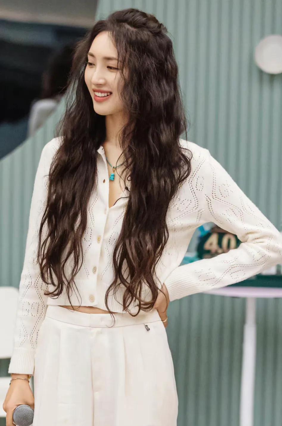 王紫璇近期穿搭