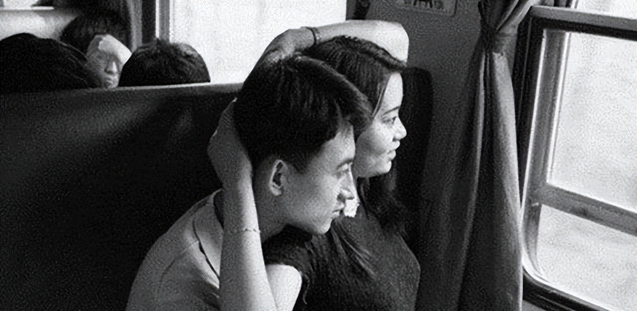 二婚女子中百万大奖，丈夫前妻前来抢占财产，竟然是男人唆使的