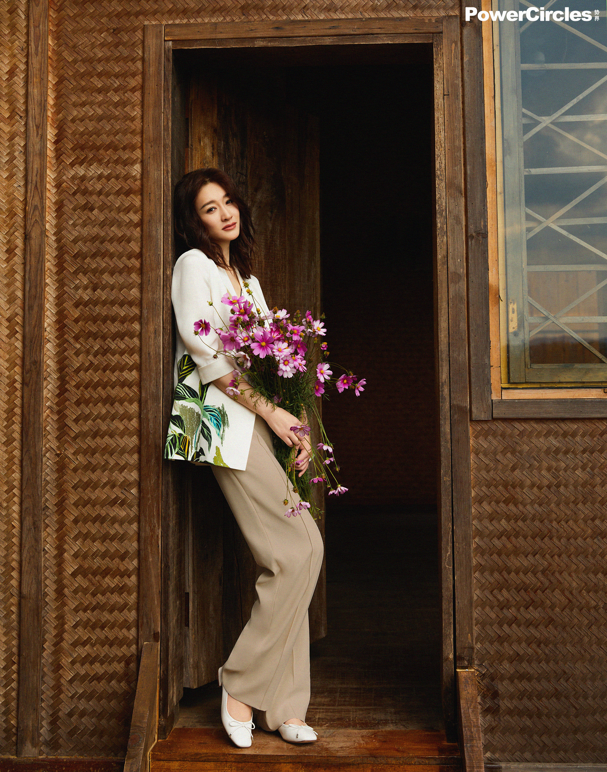 李小冉惬游版纳时尚写真大片!还是那么性感那么美!