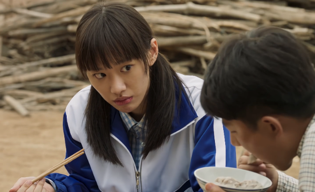 她要是有郭麒麟一半能耐,也不会被观众连亲妈一起骂