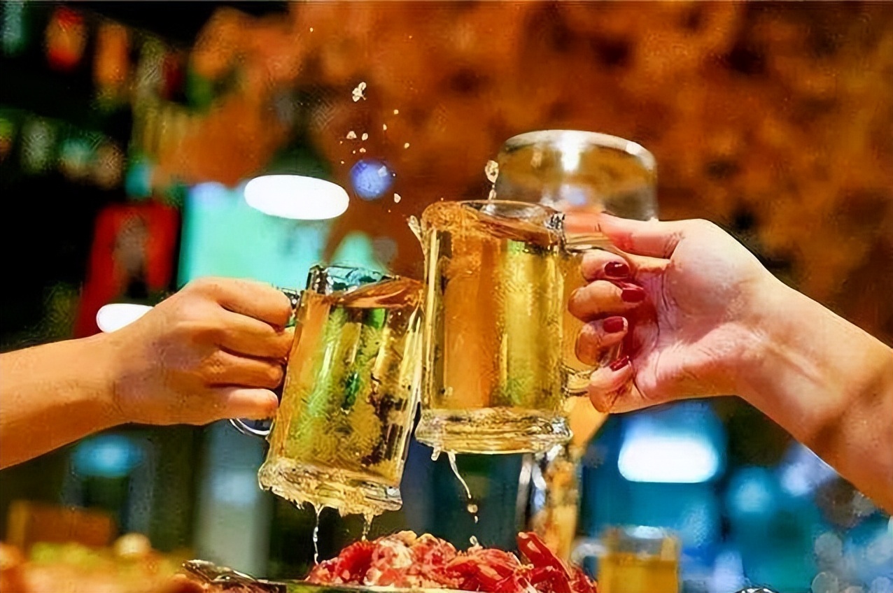 每晚喝一瓶啤酒，时间久了，身体会怎么样？医生告诉你答案