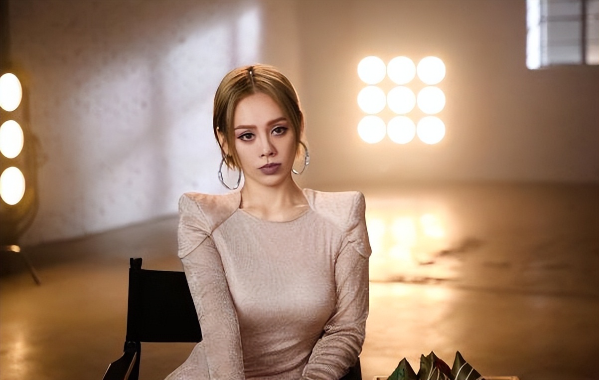 这10位女星，都曾是上戏校花，如今有人整容、有人被家暴