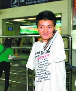 无臂状元杨孟衡，考上剑桥硕士，收获爱情，结婚生子成了人生赢家