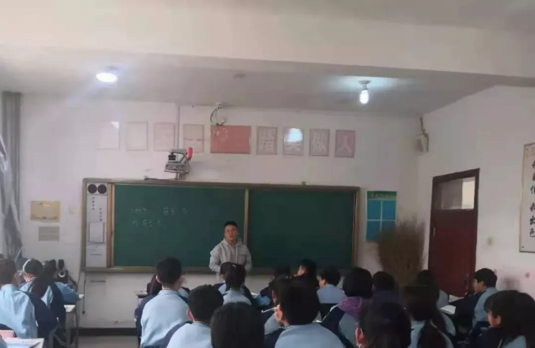 破格提拔，执行重大军事任务！交大军人学霸退役归来，保研顶尖985！