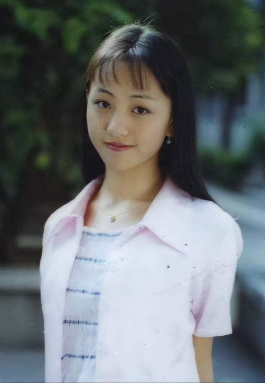 杨蓉演抖音短剧,是中年女演员的"堕落",还是另一种突围?