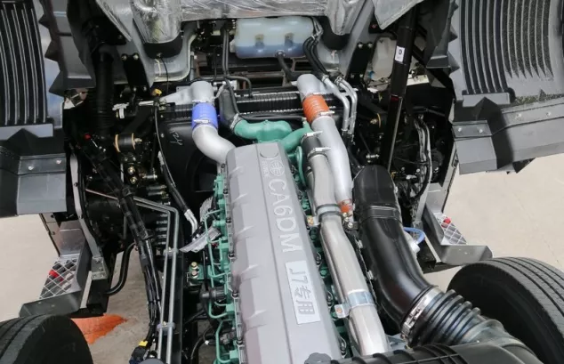 45万买560马力一汽解放J7载货车！拉绿通、活禽运输能回本吗？