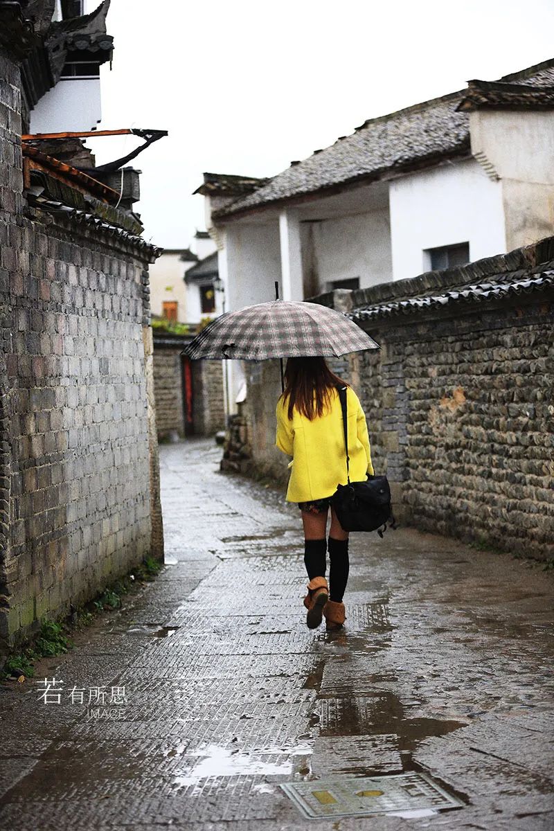 安徽旅行，是总要去一次宏村的！雨中宏村，才是你的梦里江南