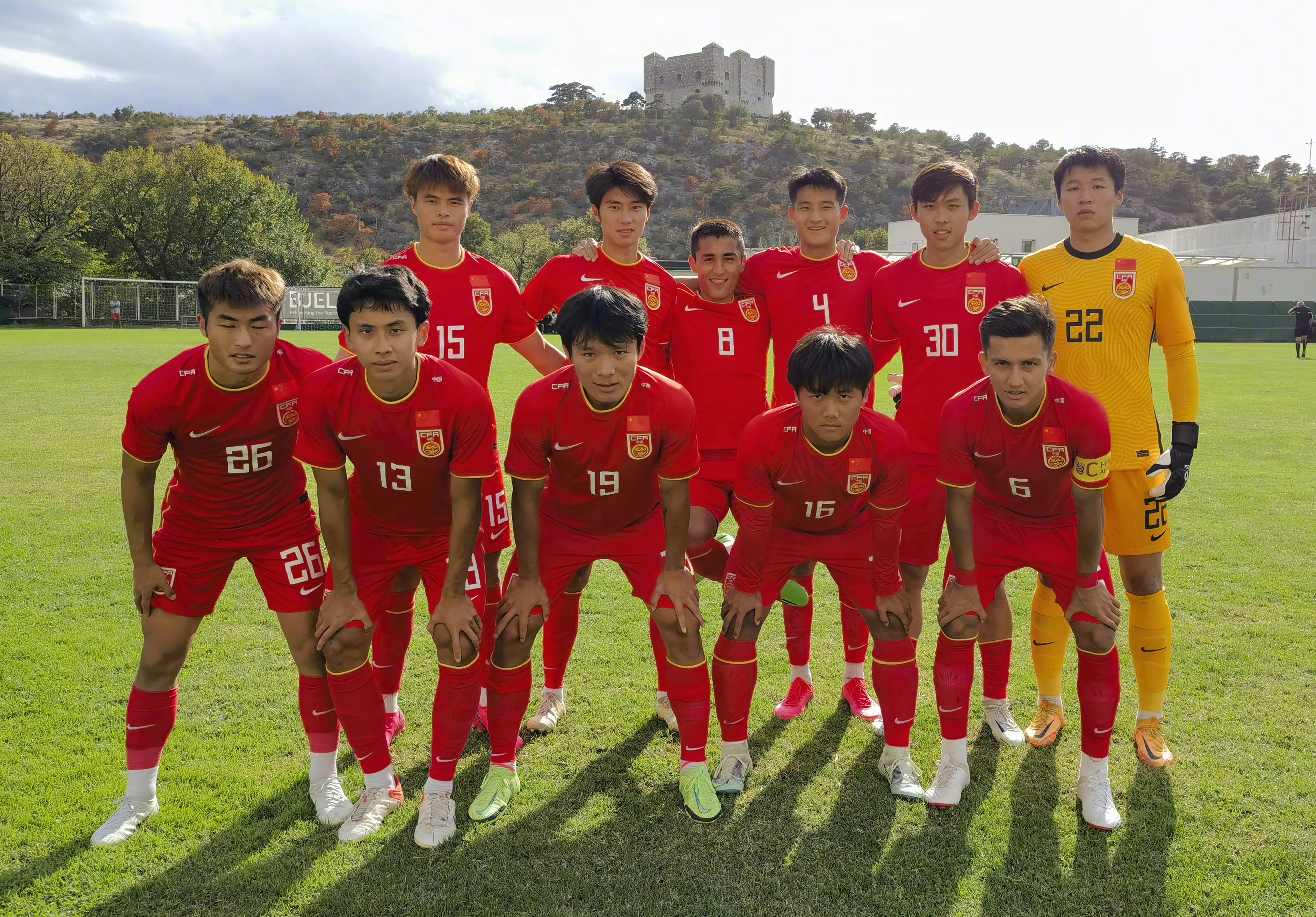 世界杯预选赛中国队两连胜(2-0!