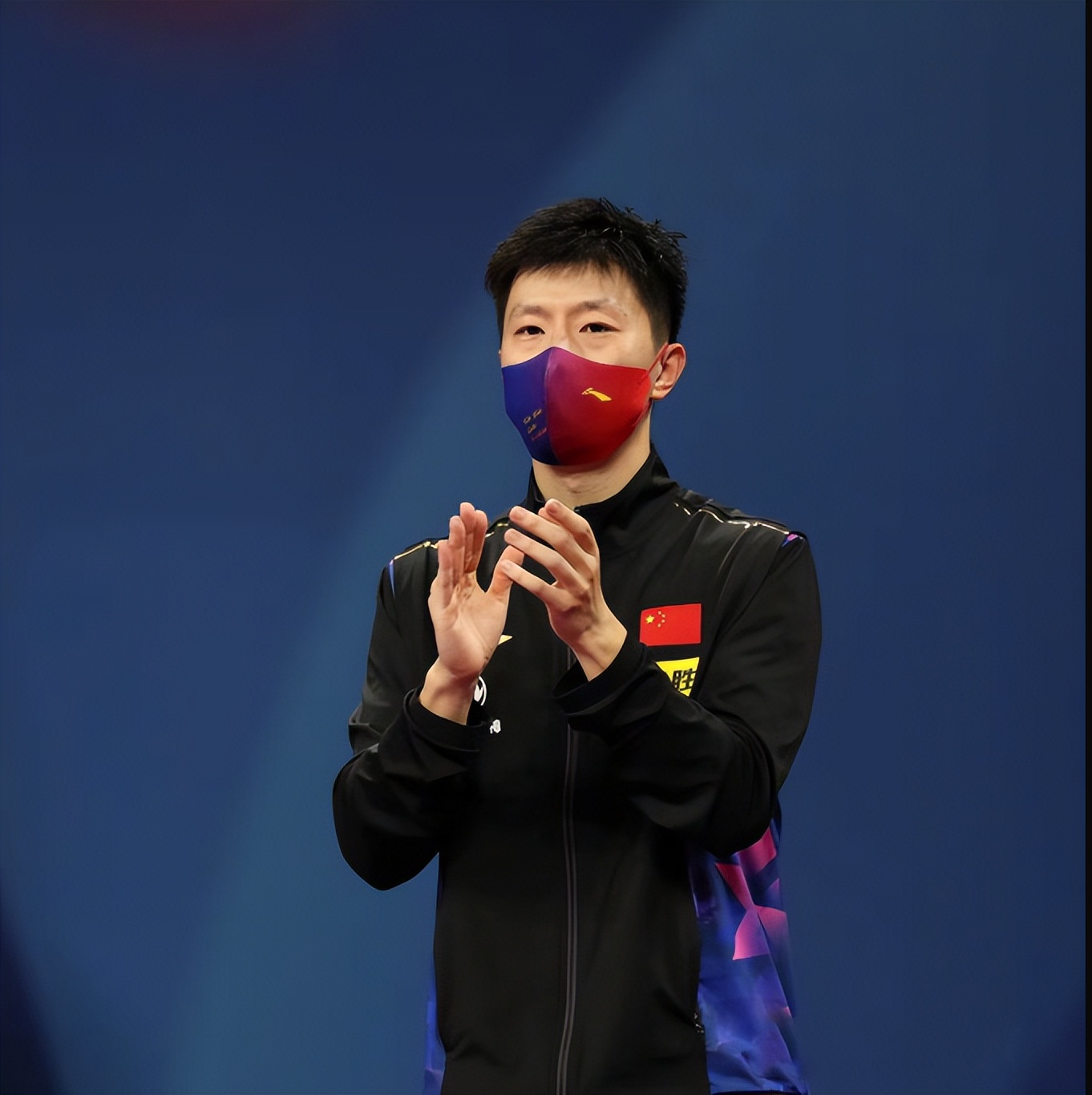 世界杯中国乒乓球男队(王楚钦连输两场,全锦赛北京男队止步四强,球迷