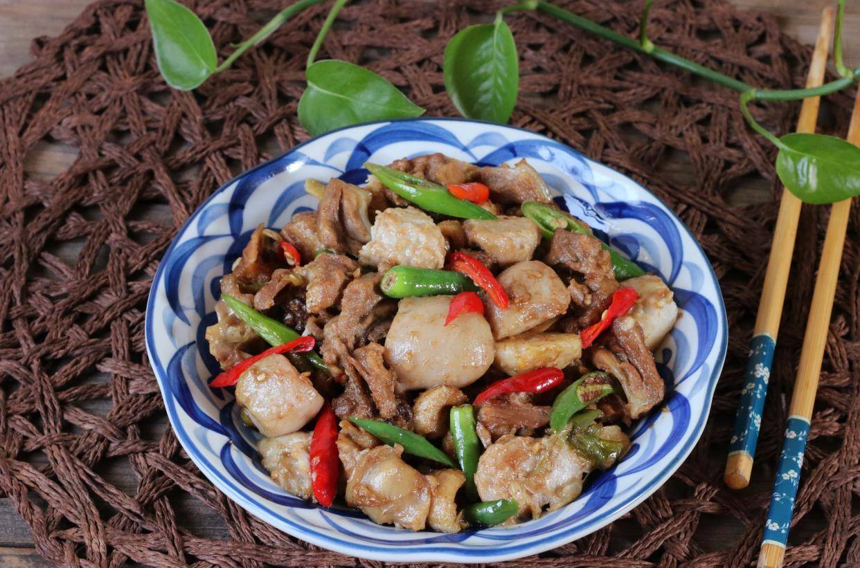 图片[2]-【芋头鹅肉】做法步骤图 美味过瘾 上桌秒光盘-起舞食谱网
