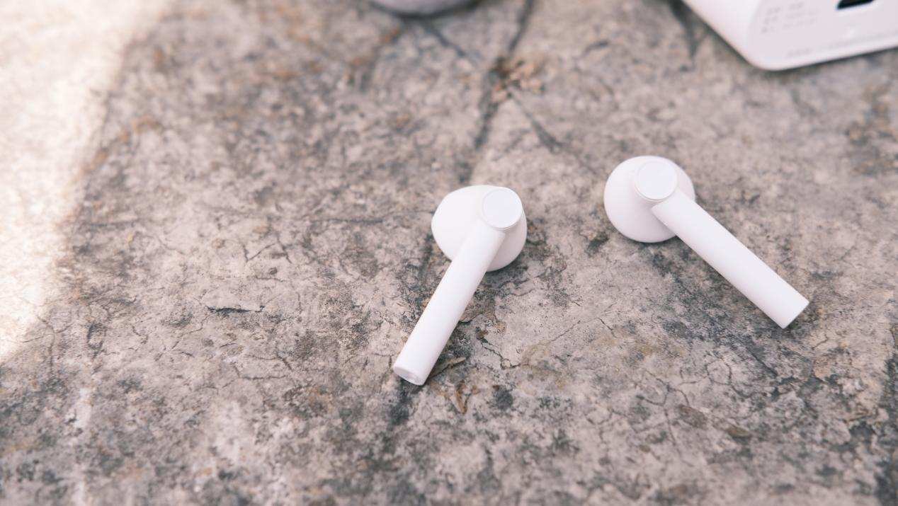 保护听力、呵护身心健康，英雄蓝牙耳机HERO G2