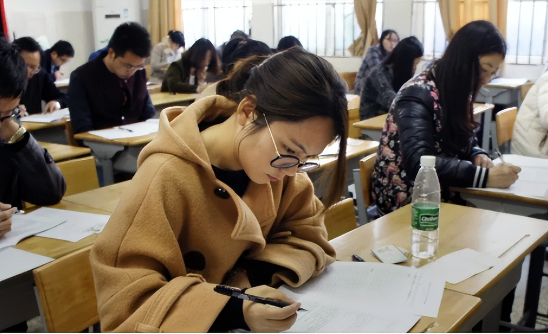 同样是挂科，大一挂科和大三挂科影响却天差地别，学生要心中有数