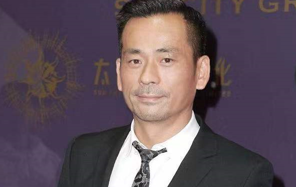 澳门崩牙驹简介,张子豪和澳门崩牙驹-友友