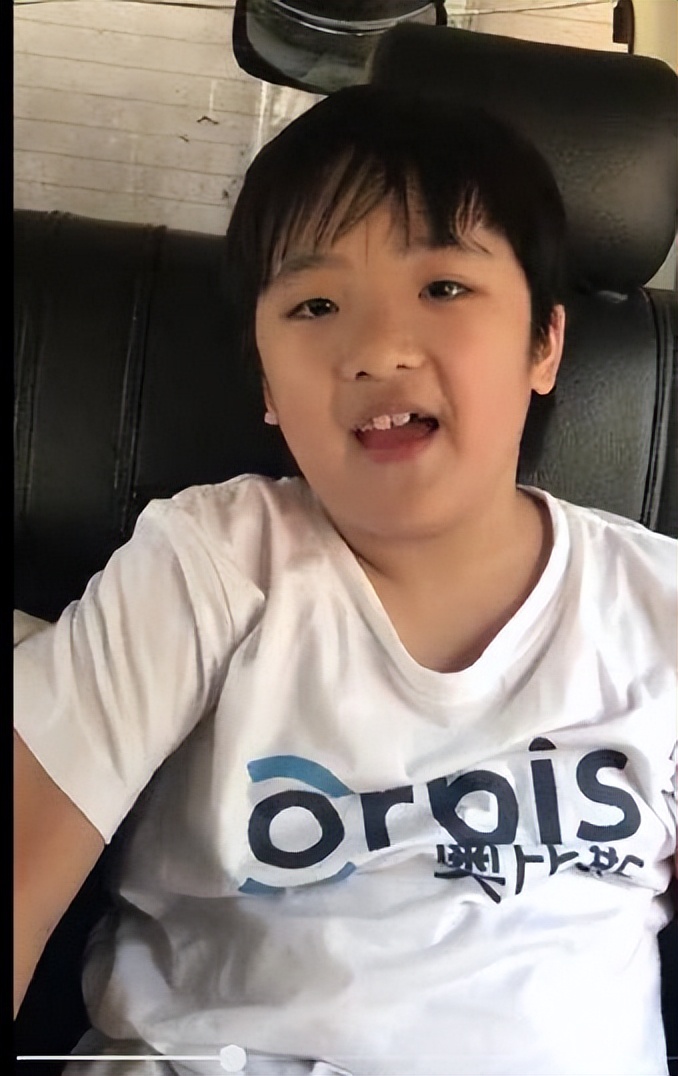 少年初长成！杨威晒儿子杨阳洋8年前后对比照 盘点《爸爸去哪儿2》几位明星小孩现状