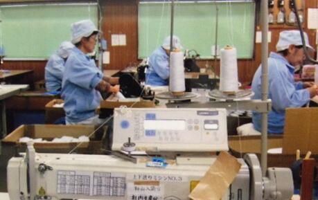 想要出国工作，如何正确选择中介？