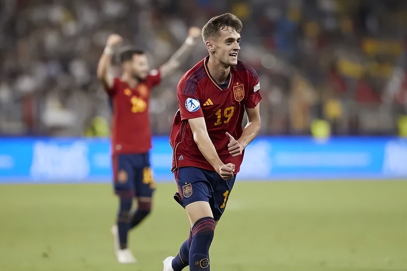U21欧青赛：西班牙5-1逆转乌克兰，与英格兰会师决赛
