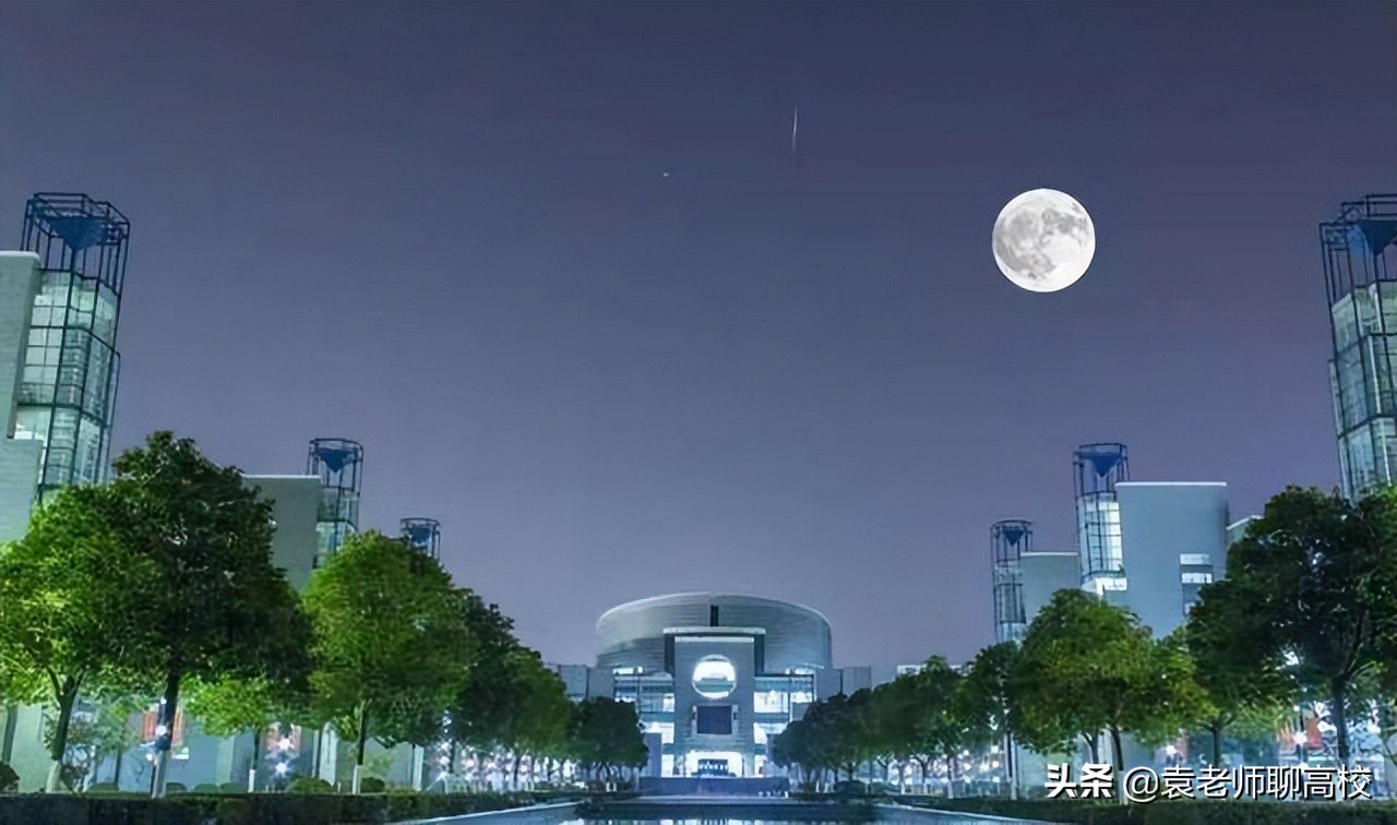 江南大学与河海大学，两所“不知名”211高校，哪个实力更强？