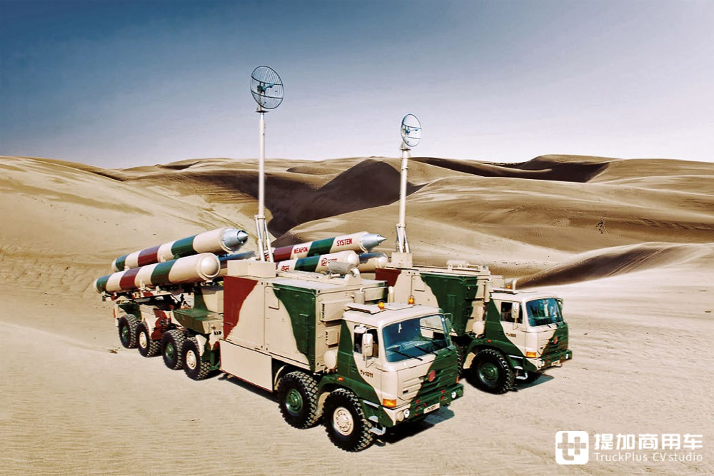 6轴12x12全驱动带您见识太脱拉军用卡车底盘的最强战力