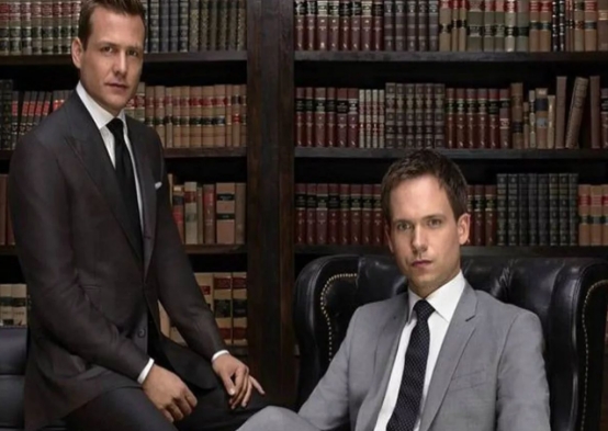 这些工作看起来年薪几十万，实际上工资并不高，空姐也不例外