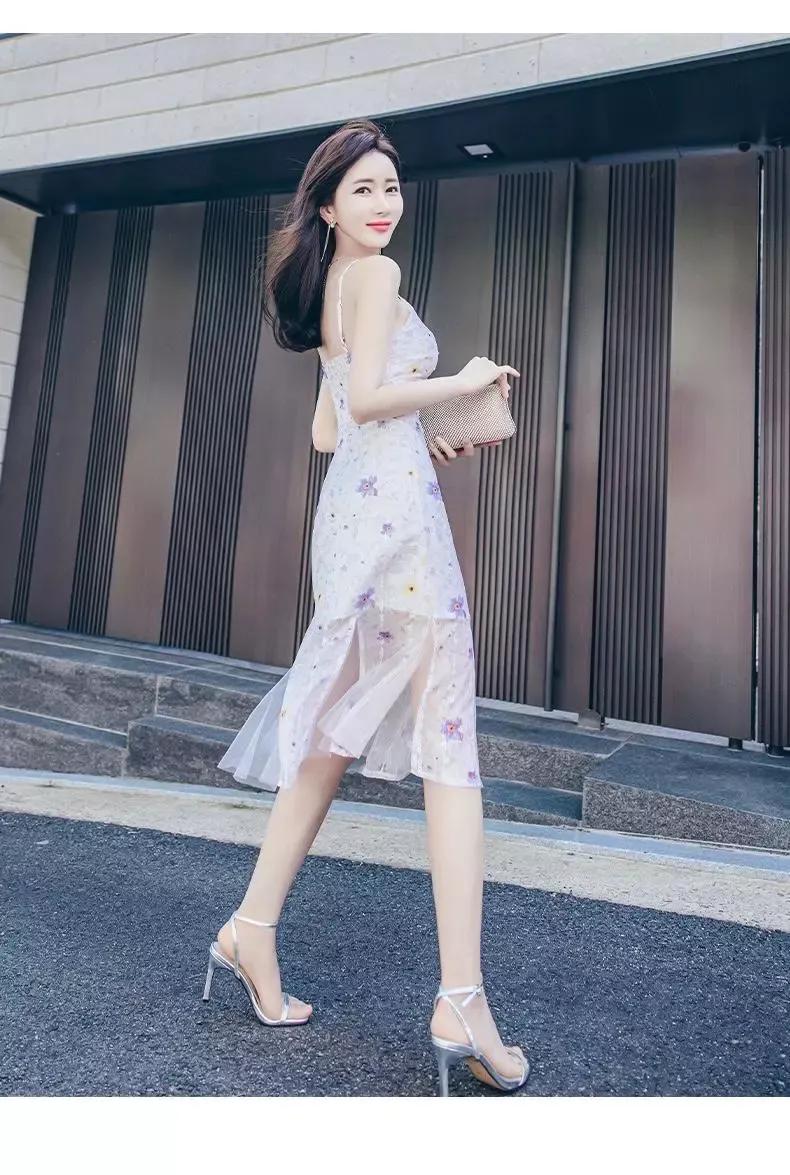 吊带碎花鱼尾裙，清新飘逸，小仙女必备喜欢关注一下谢谢