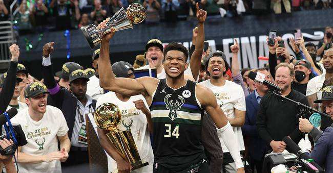 NBA各球隊最佳小前鋒（NBA現役最強小前鋒：詹姆斯只排第三！第二被譽為當代奧尼爾）