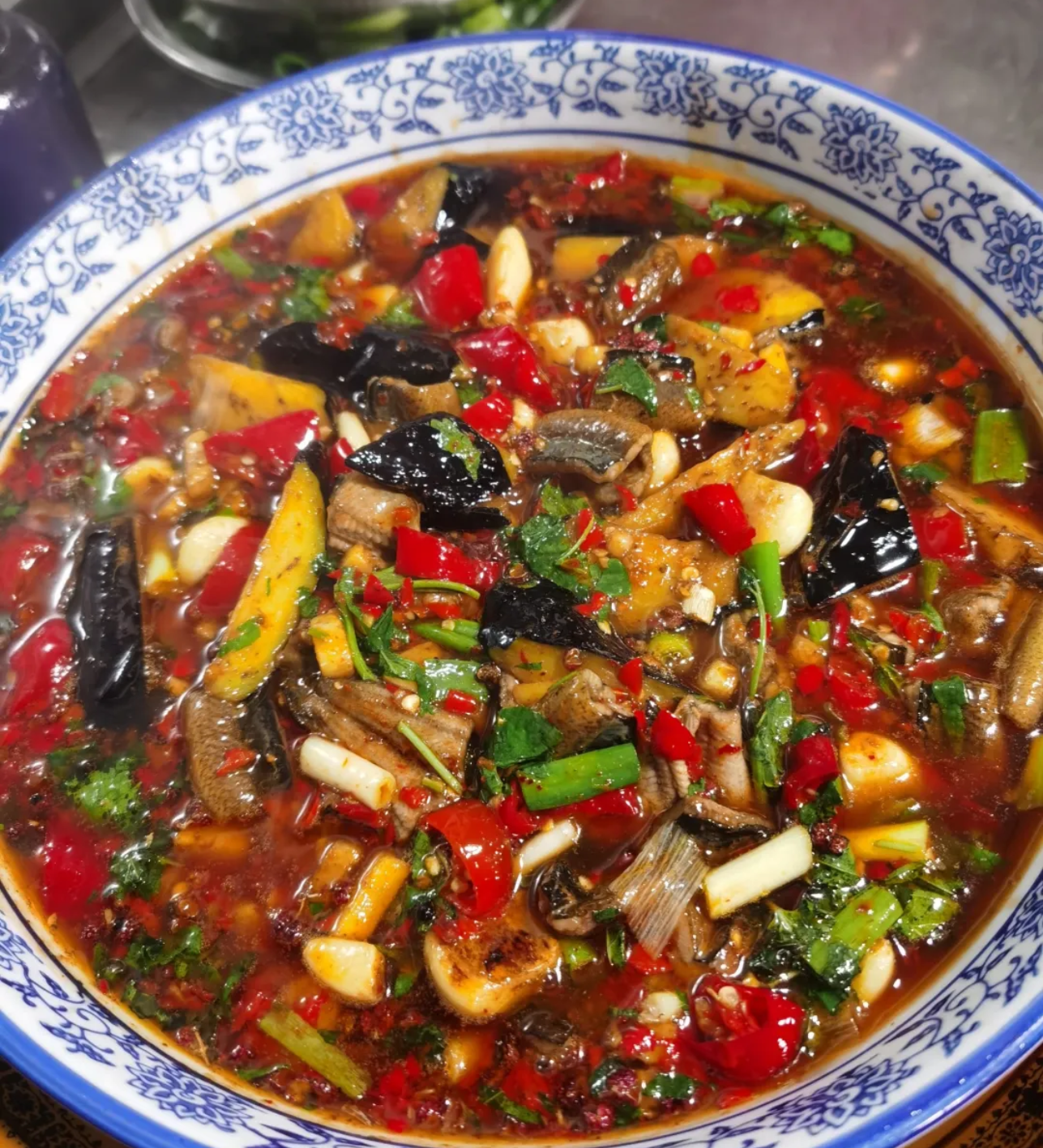 成都乡村的“高端”私房菜，豪车大佬也爱吃，顾客全是老带新