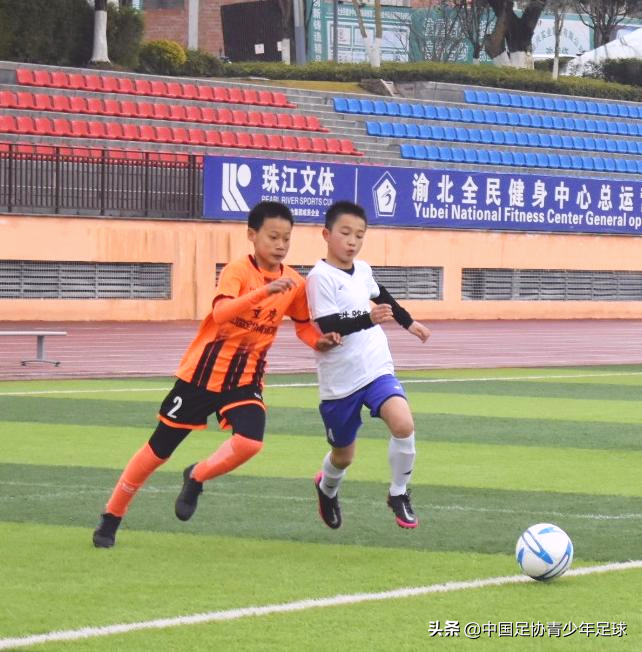 重庆足球协官网（2021-2022重庆市青少年足球联赛正式开赛，12支队伍参与角逐）