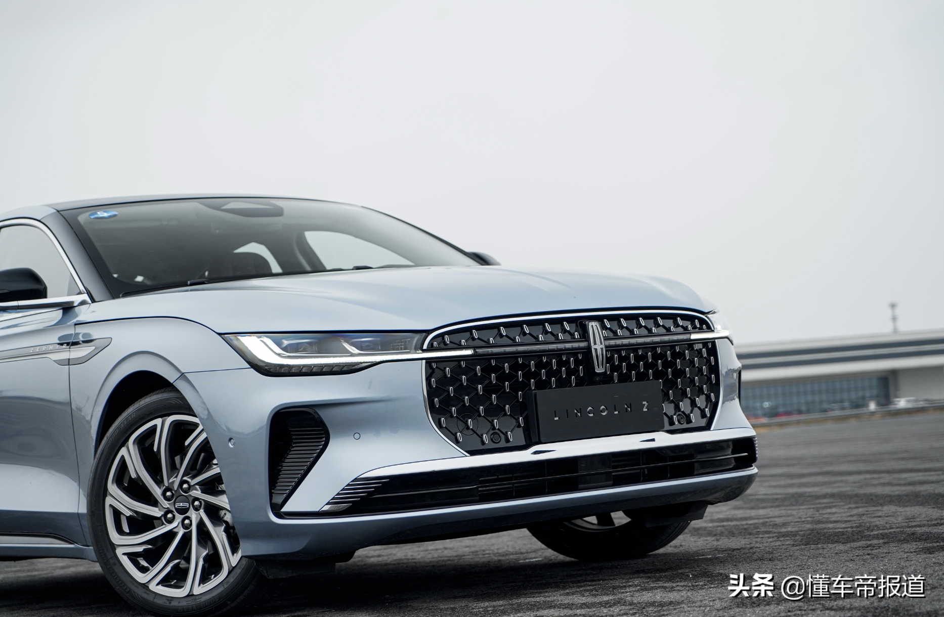 新车 |“细节控”福音，科技感出众！林肯Z能否“平替”A4L？