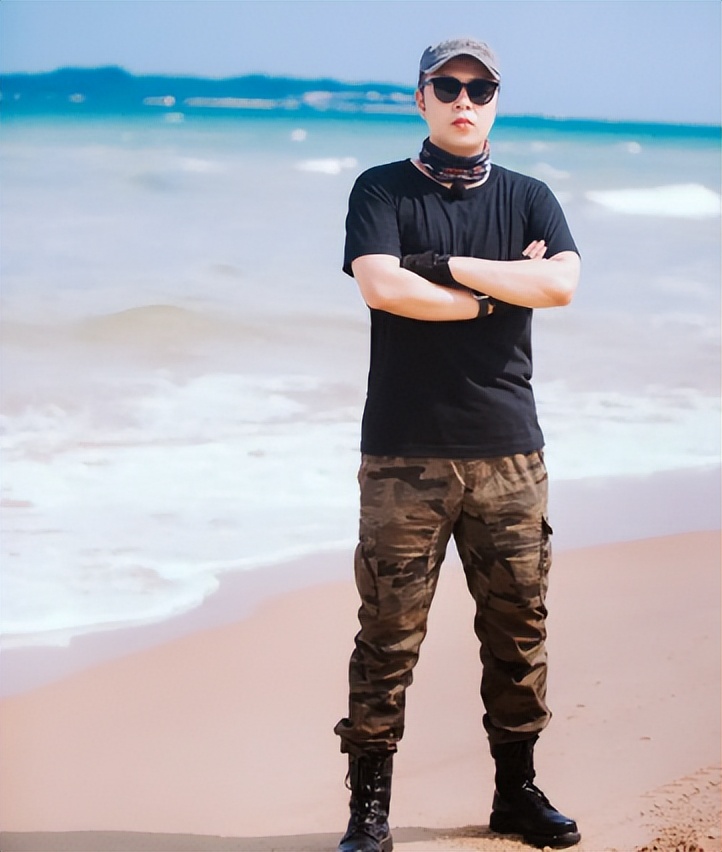 明明有1米8的大高个，但看起来很“矮”的12位男星，个个让人意外