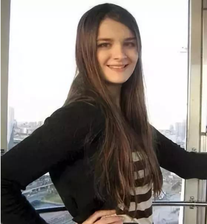 日本小伙杀人后边逃亡边整容，2年后落网，因太帅被无数少女追捧